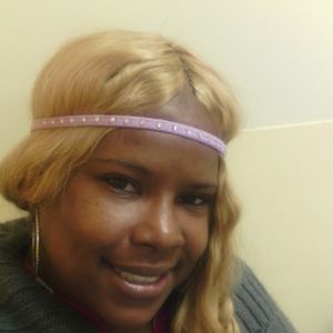 Meet your Posher, Leonore